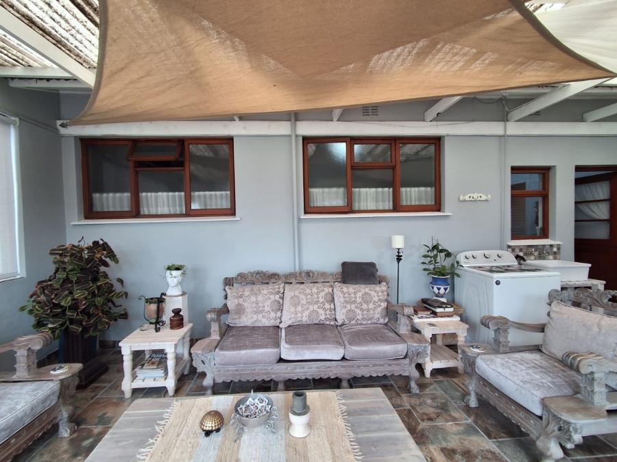 4 Bedroom Property for Sale in Stilbaai Wes Western Cape